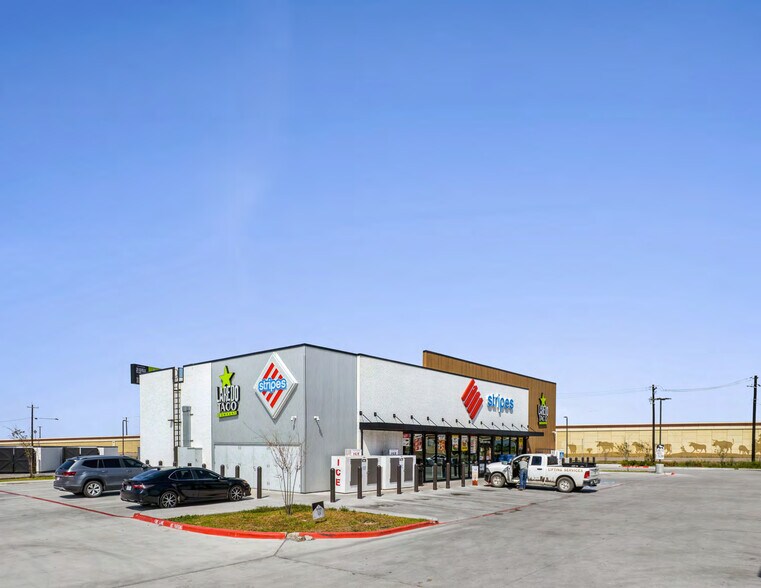 12475 Highway 188, Sinton, TX à vendre - Photo du bâtiment - Image 1 de 8