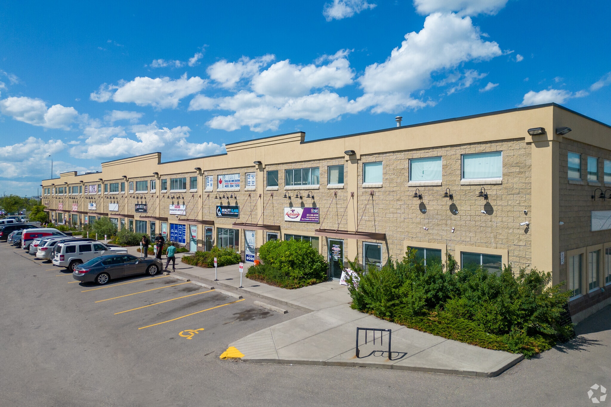 3770 Westwinds Dr NE, Calgary, AB for sale Primary Photo- Image 1 of 1