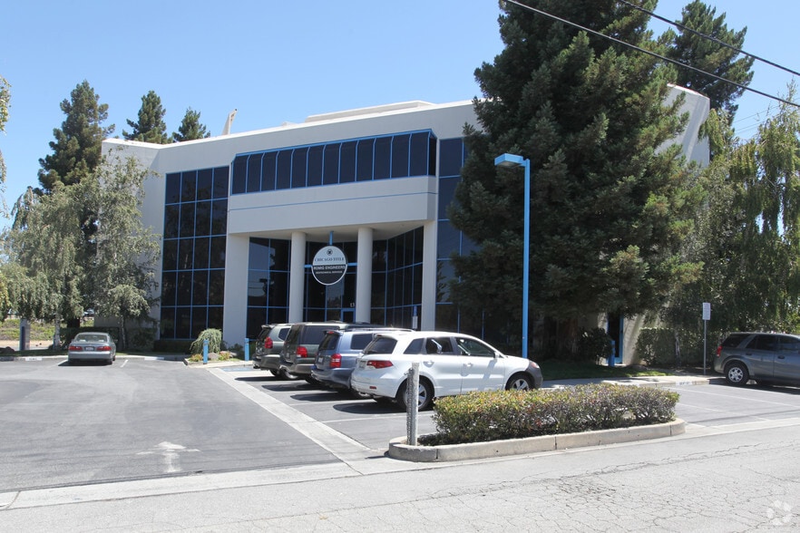 1390 El Camino Real, San Carlos, CA à louer - Photo du bâtiment - Image 3 de 5