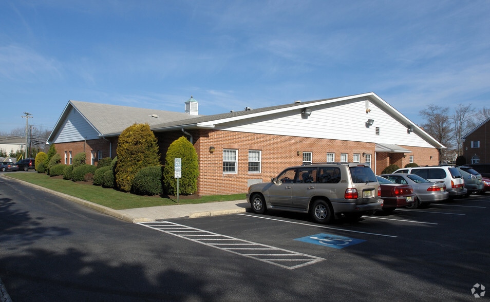 700 New Rd, Linwood, NJ for sale - Building Photo - Image 2 of 9