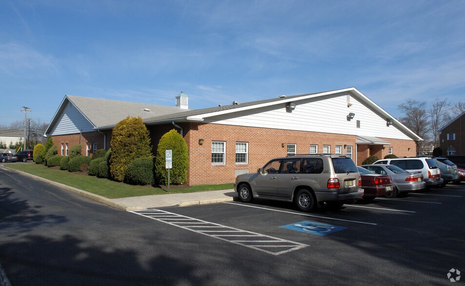 700 New Rd, Linwood, NJ à vendre - Photo du bâtiment - Image 2 de 9