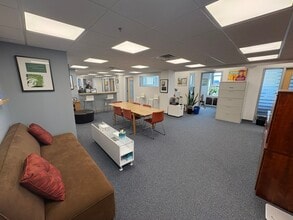 678 Massachusetts Ave, Cambridge, MA à louer Photo du bâtiment- Image 2 de 6