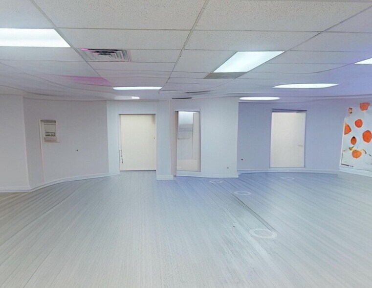 1111 SE Federal Hwy, Stuart, FL à louer - Numérisation 3D de Matterport - Image 2 de 11