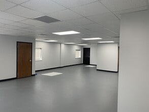 2117 W First St, Springfield, OH for lease Interior Photo- Image 2 of 3