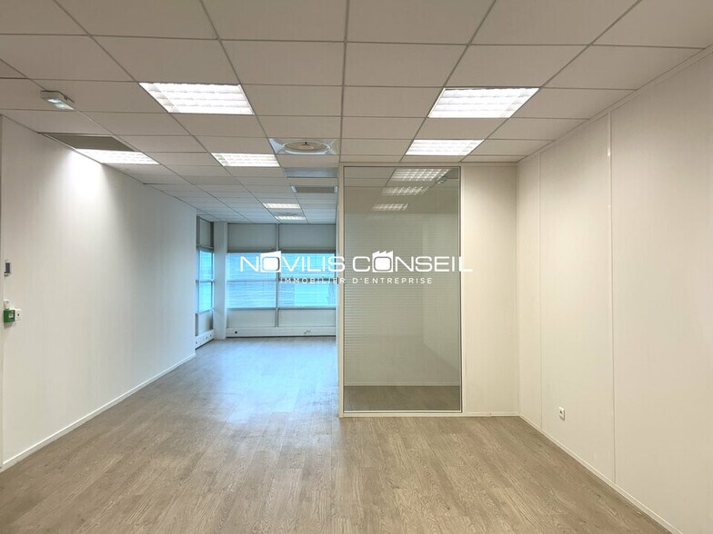 Office in Toulouse for lease - Interior Photo - Image 3 of 6
