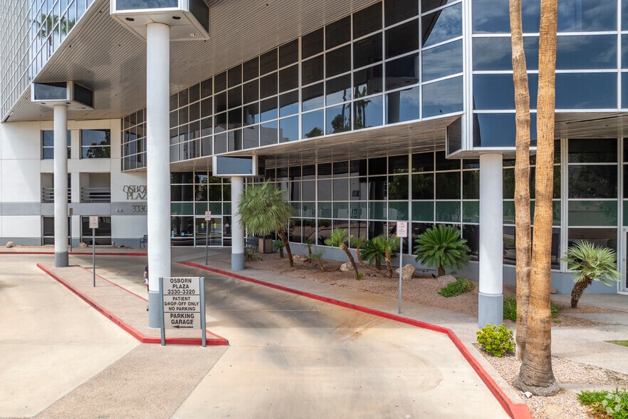 3330 N 2nd St, Phoenix, AZ for lease - Building Photo - Image 3 of 5