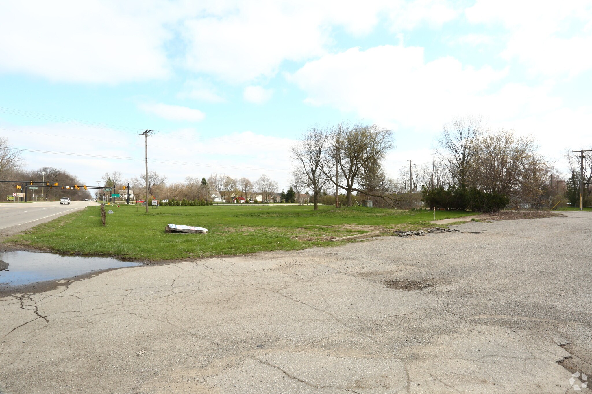 7585 Belleville Rd, Belleville, MI for lease Primary Photo- Image 1 of 6