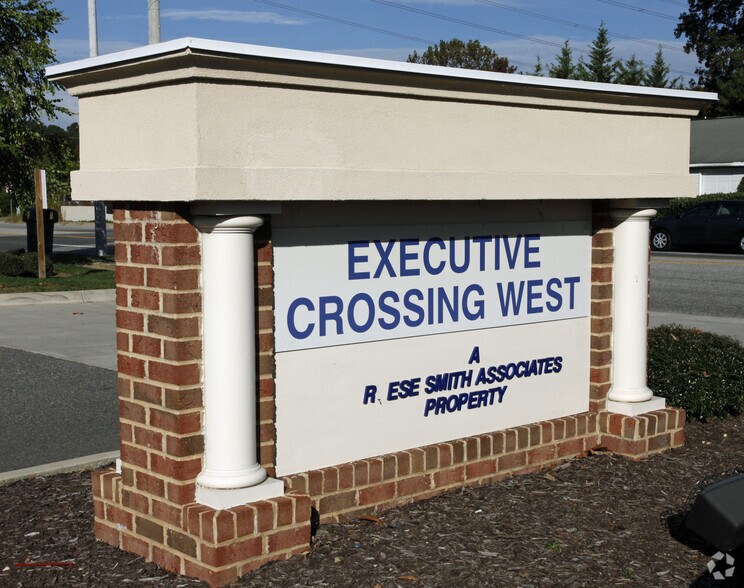 1501-1521 Hardy Cash Dr, Hampton, VA à vendre - Photo du bâtiment - Image 2 de 5