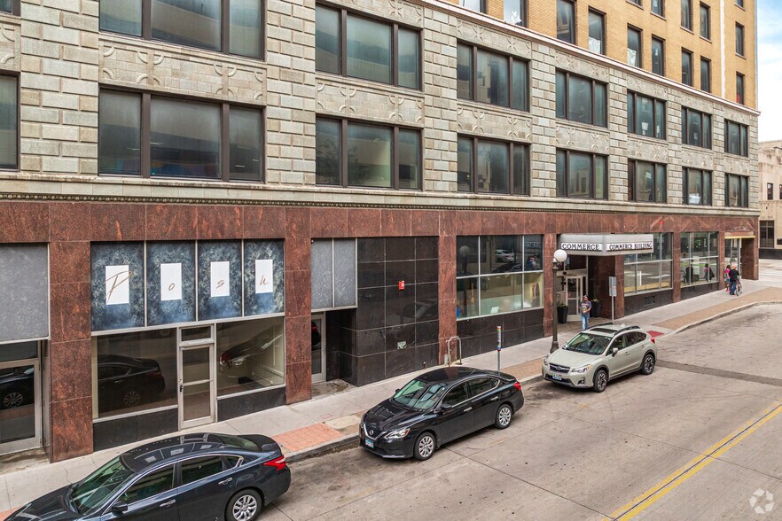 10 4th St E, Saint Paul, MN à louer - Photo du bâtiment - Image 3 de 14