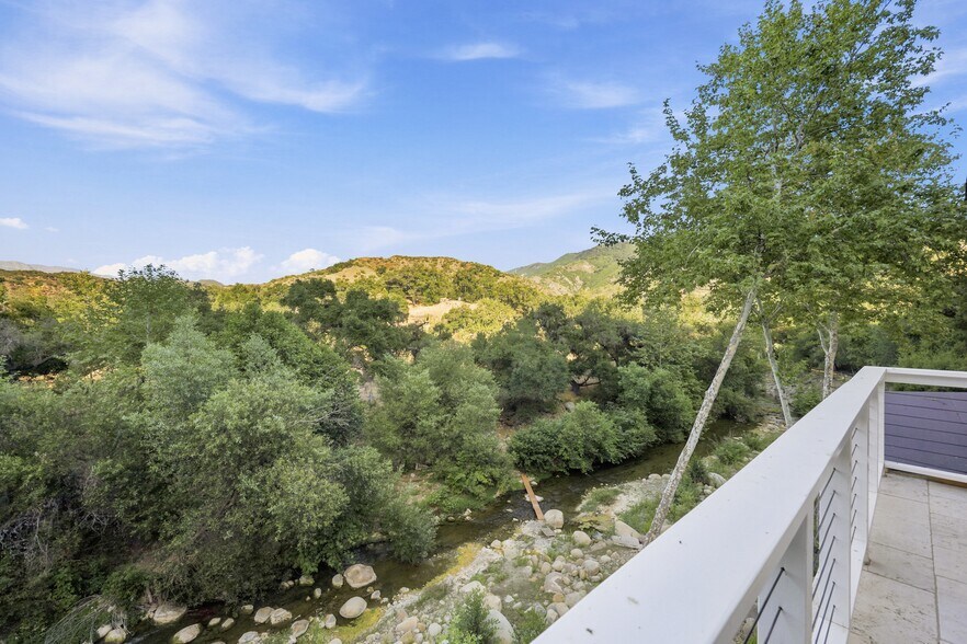 11358 Creek Rd, Ojai, CA à vendre - Photo du bâtiment - Image 2 de 17