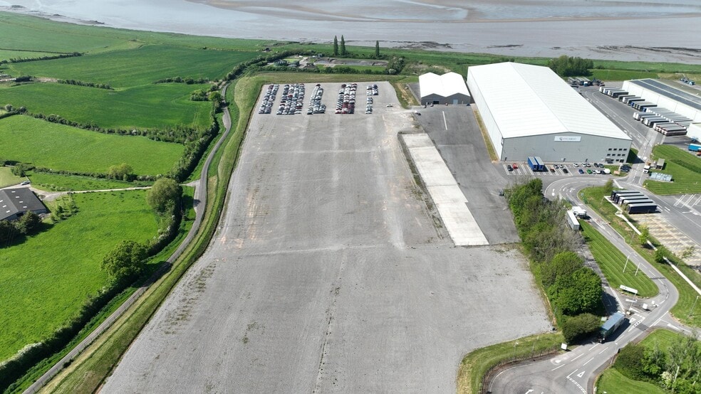 Severn Distribution Centre, Berkeley à louer - Photo du bâtiment - Image 2 de 2
