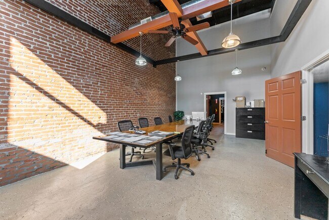 More details for 950 S White River Parkway West Dr, Indianapolis, IN - Office for Lease