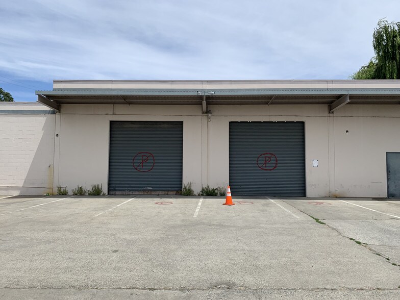 2400 Filbert St, Oakland, CA à louer - Photo du bâtiment - Image 2 de 18