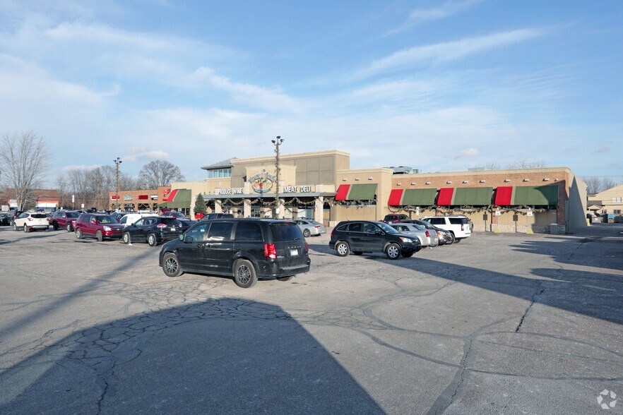 41770-41870 Garfield Rd, Clinton Township, MI à louer - Photo du bâtiment - Image 2 de 7