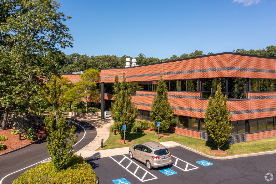 1 Highwood Dr, Tewksbury, MA for lease - Building Photo - Image 2 of 16