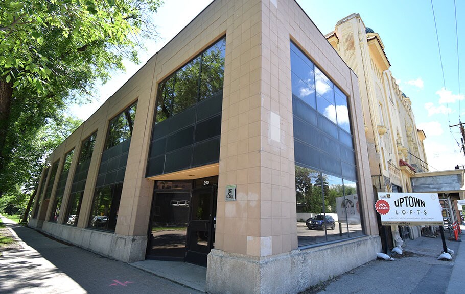 390 Academy Rd, Winnipeg, MB à vendre - Photo principale - Image 1 de 1