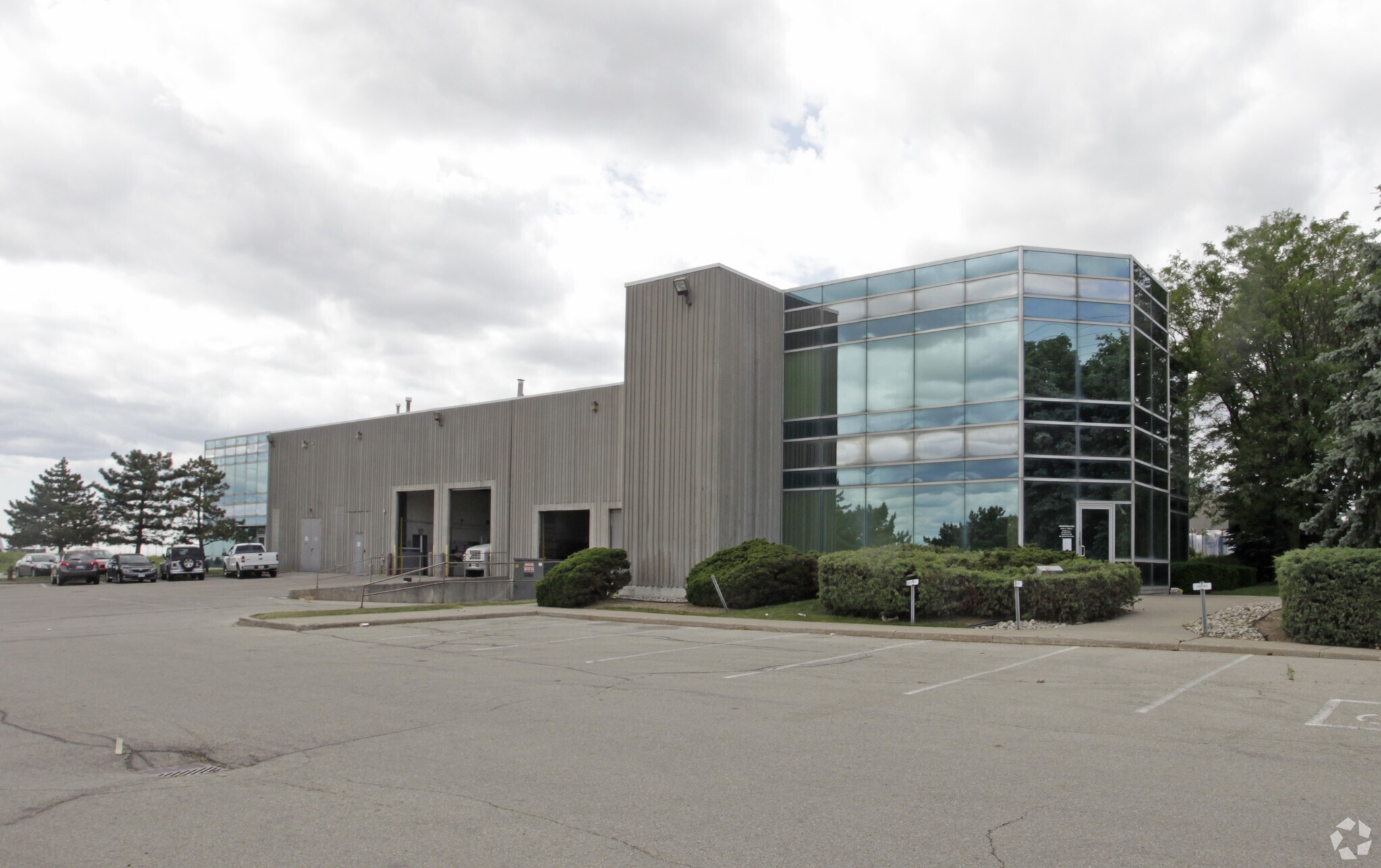 2050 Drew Rd, Mississauga, ON for sale Primary Photo- Image 1 of 1