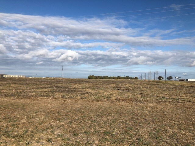 Chandler Rd, Hutto, TX à vendre - Photo du bâtiment - Image 3 de 9