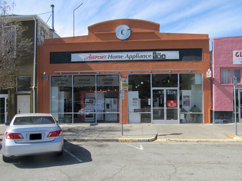2524 Shattuck Ave, Berkeley, CA à louer - Photo du bâtiment - Image 2 de 9