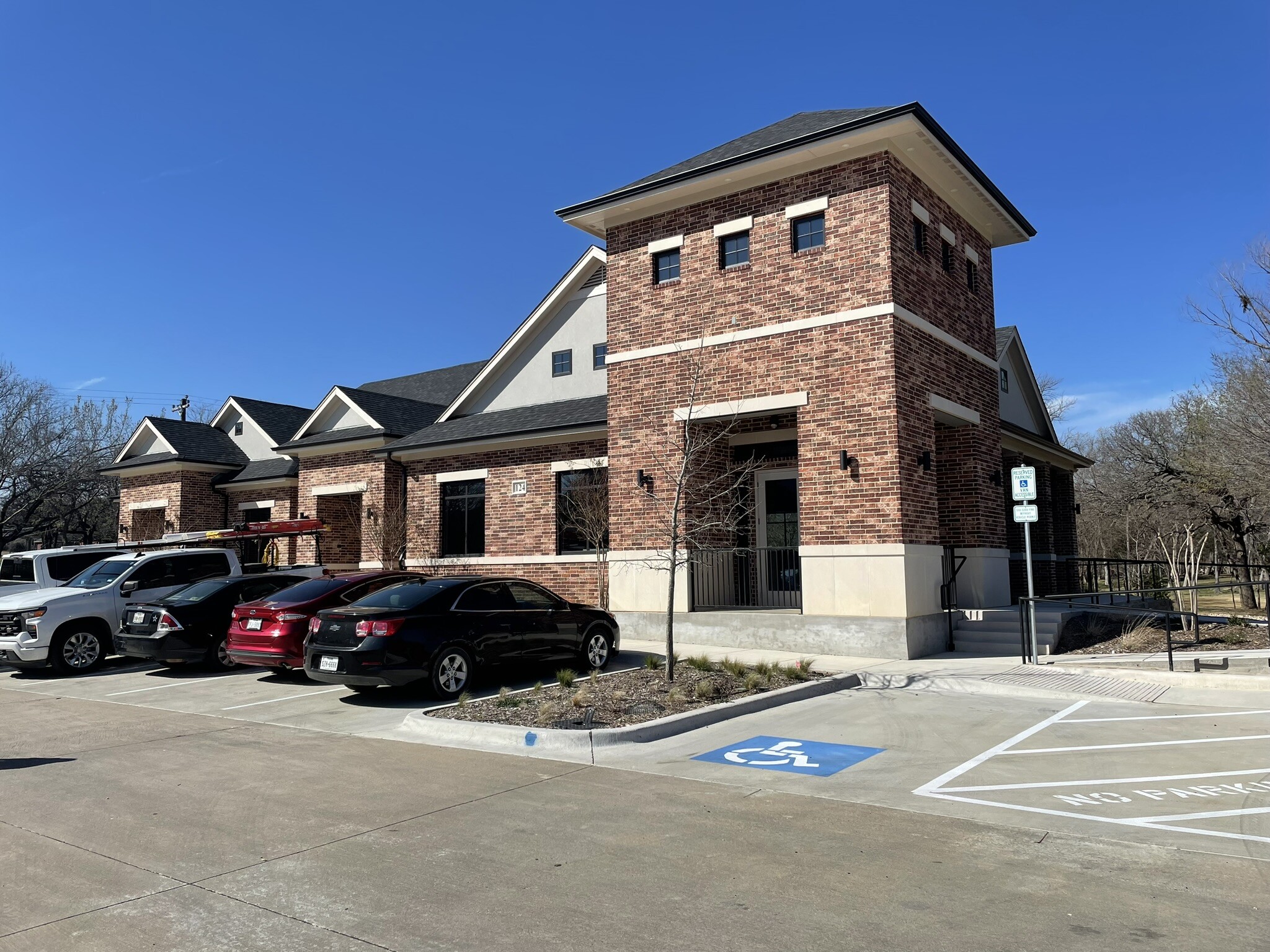 124 River Oaks Dr, Southlake, TX for lease Building Photo- Image 1 of 21