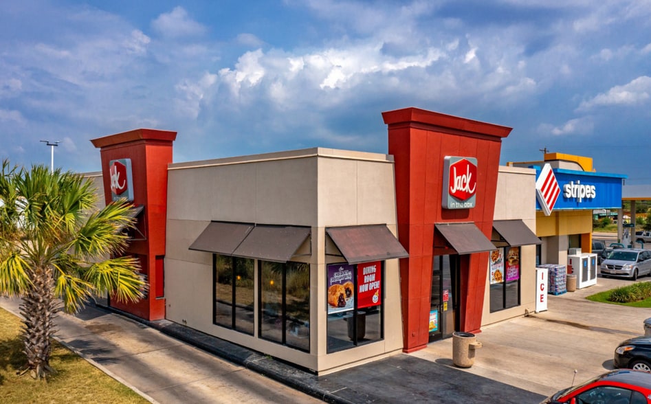 2900 Nolana Ave, McAllen, TX for sale - Building Photo - Image 2 of 3