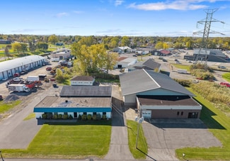Plus de détails pour 8125-8127 Thompson Rd, Clay, NY - Industriel à louer