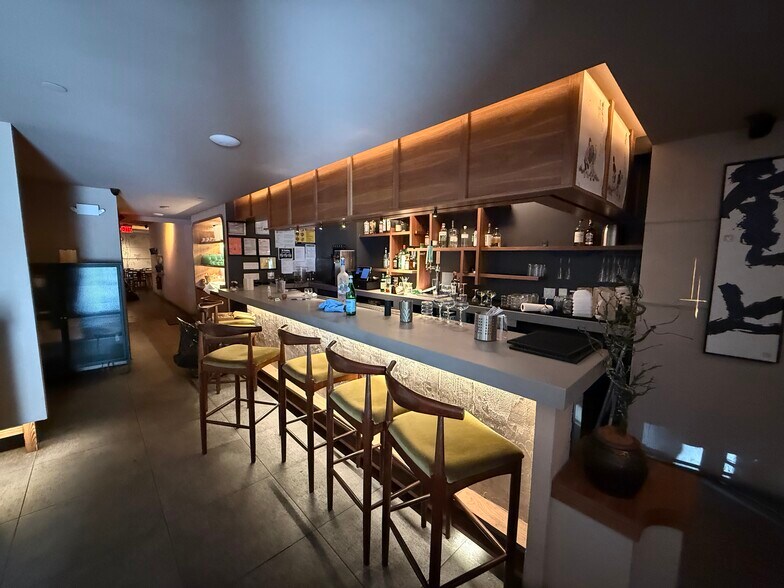 318 Bedford Ave, Brooklyn, NY à louer - Photo du bâtiment - Image 3 de 29