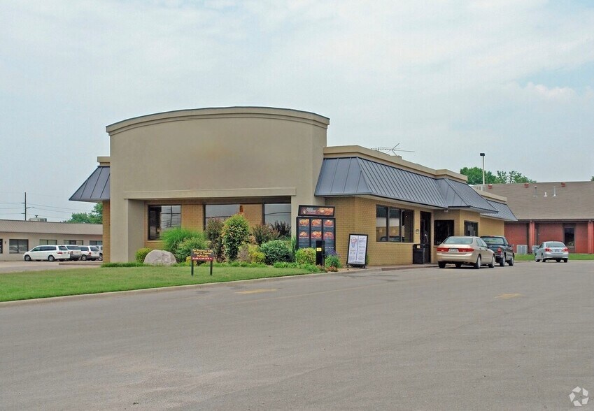 2638 W Sunset Ave, Springdale, AR à louer - Photo du bâtiment - Image 1 de 3