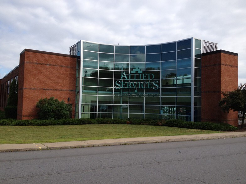 150 Mundy St, Wilkes Barre, PA à louer - Photo du bâtiment - Image 2 de 11