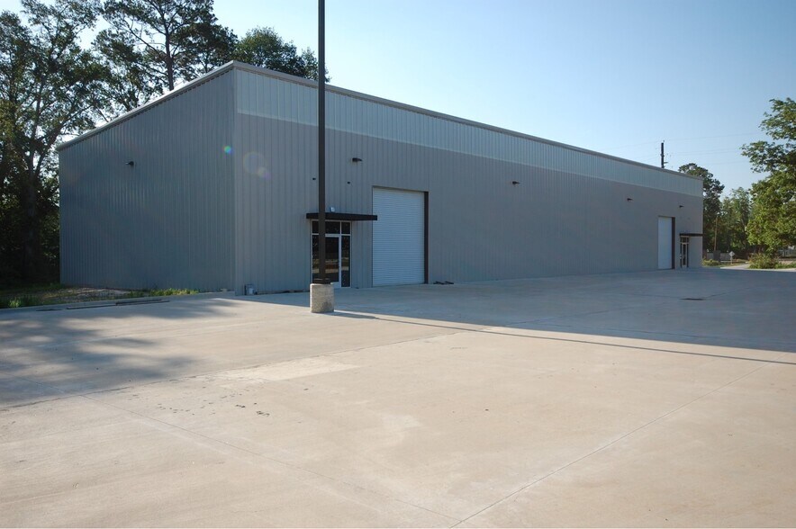 26515 Border St, Spring, TX à louer - Photo du bâtiment - Image 3 de 10