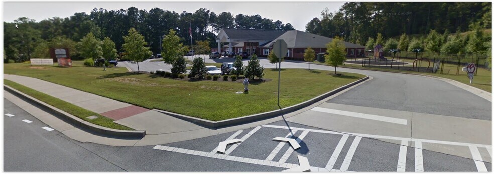 5558 Suwanee Buford Dam Rd, Suwanee, GA à vendre - Photo du bâtiment - Image 2 de 2