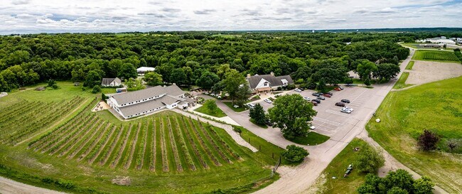 More details for 1179 East Pearl St, Kasota, MN - Retail for Sale