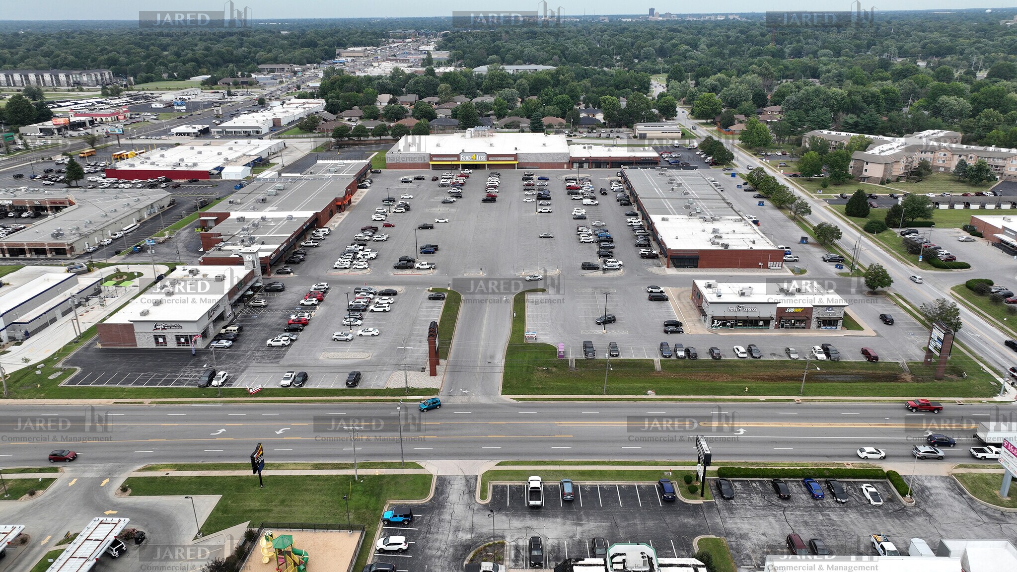 303-321 E Battlefield St, Springfield, MO for lease Building Photo- Image 1 of 15