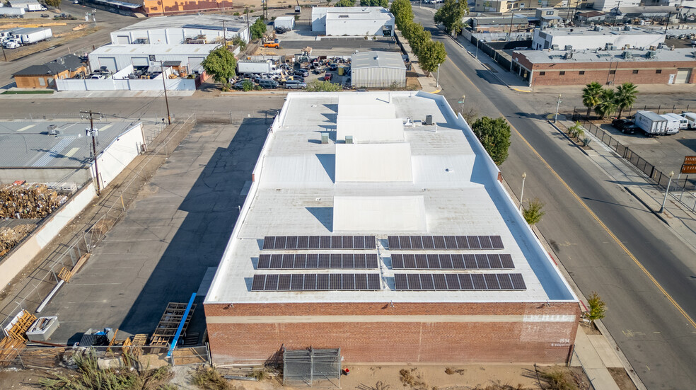 1900 S Van Ness Ave, Fresno, CA for sale - Building Photo - Image 3 of 8