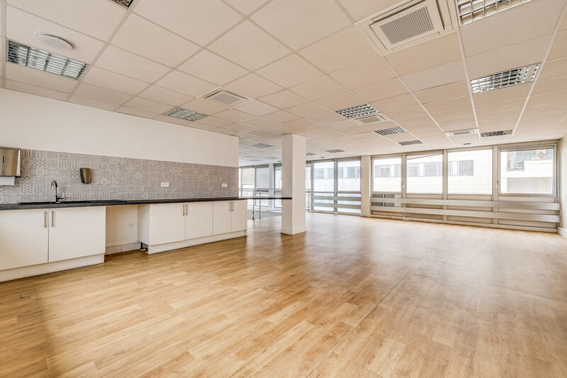 Bureau dans Levallois-Perret à louer - Photo intérieure - Image 2 de 13