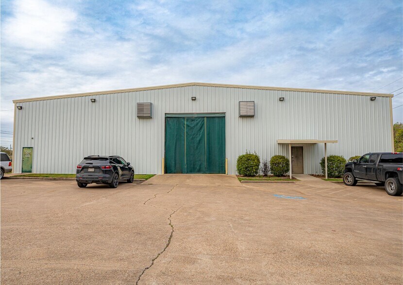 1514 Shiloh Ave, Bryan, TX à vendre - Photo du bâtiment - Image 2 de 11