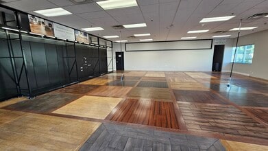 3601 Ming Ave, Bakersfield, CA for sale Interior Photo- Image 2 of 13