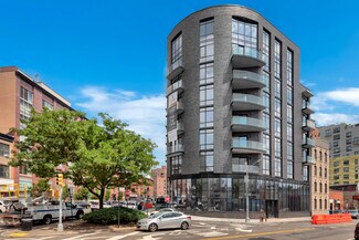 Plus de détails pour 1064 Jackson Ave, Long Island City, NY - Commerce de détail à vendre