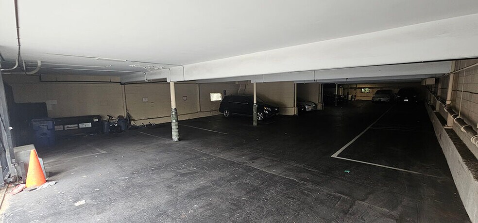 2836 W 8th St, Los Angeles, CA à vendre - Photo du bâtiment - Image 2 de 11