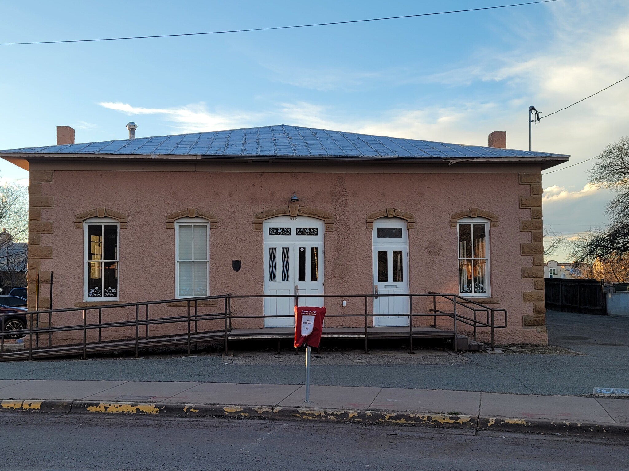 312 Sandoval St, Santa Fe, NM for sale Primary Photo- Image 1 of 1