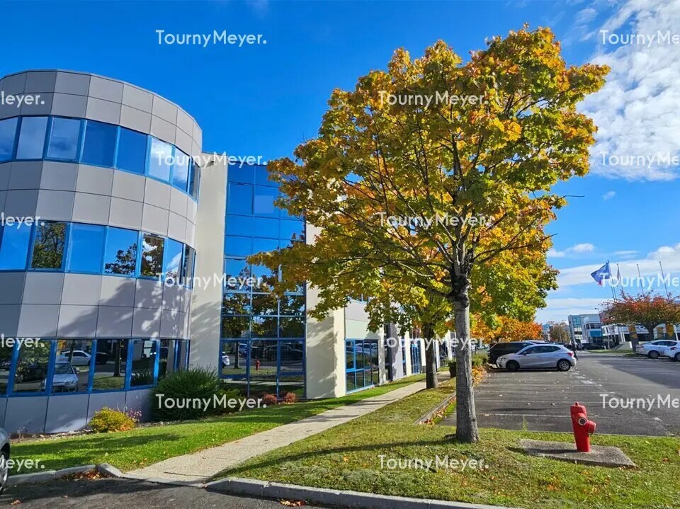 Bureau dans Saint-Grégoire à louer Photo du bâtiment- Image 1 de 5