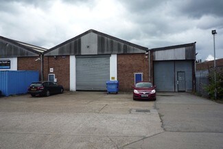 Plus de détails pour 58-66 Morley Rd, Tonbridge - Industriel à louer