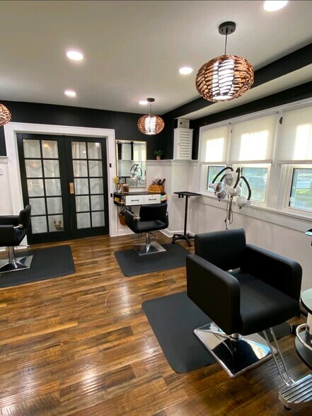 435 E Main St, Brownsburg, IN à vendre - Photo du bâtiment - Image 2 de 13