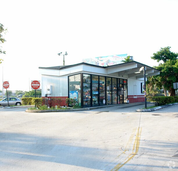 4050 SW 21st St, Fort Lauderdale, FL à vendre - Photo principale - Image 1 de 2