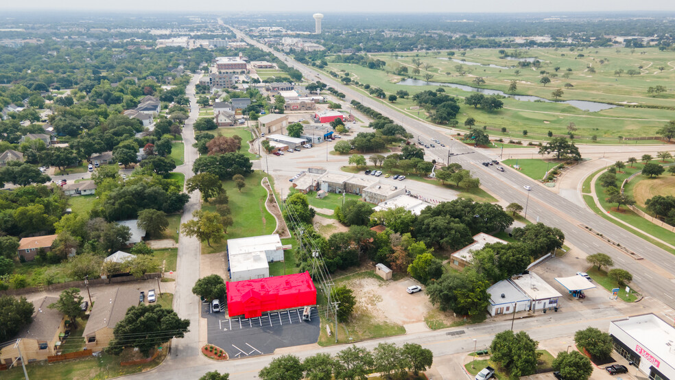 110 Lincoln Ave, College Station, TX à louer - Photo du b timent - Image 2 de 6