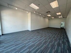 780 Community Dr, North Liberty, IA for lease Interior Photo- Image 2 of 5