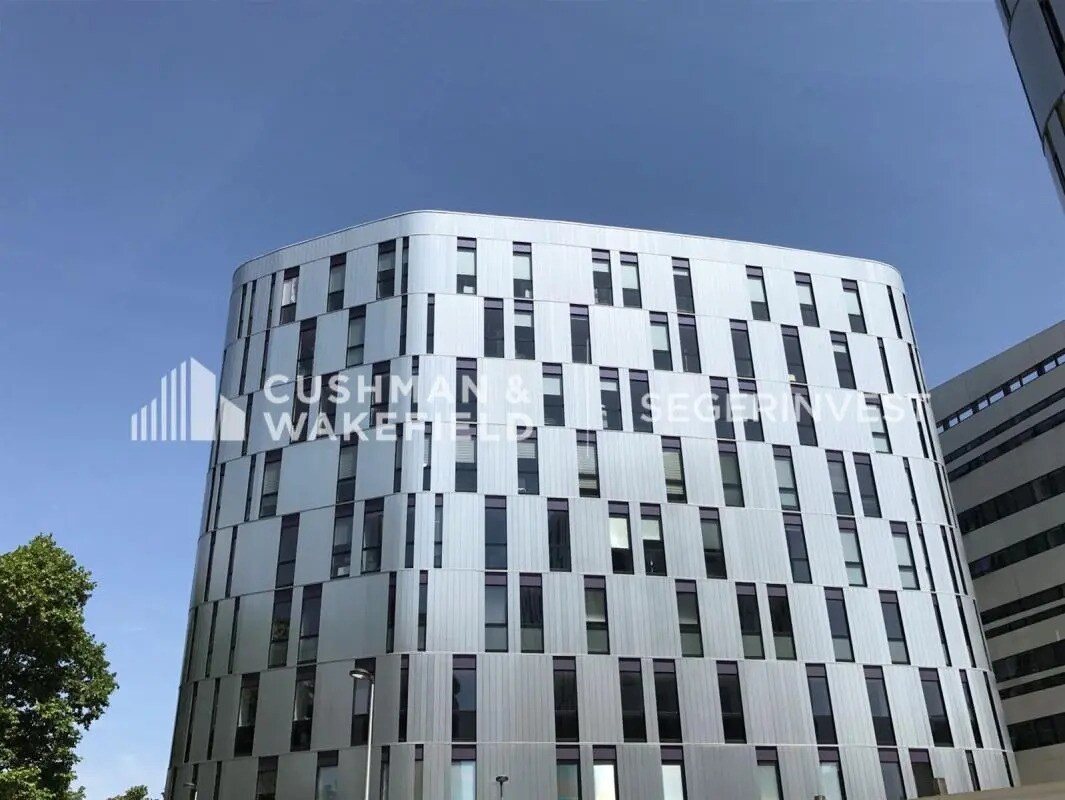 Bureau dans Dijon à louer Photo du bâtiment- Image 1 de 9