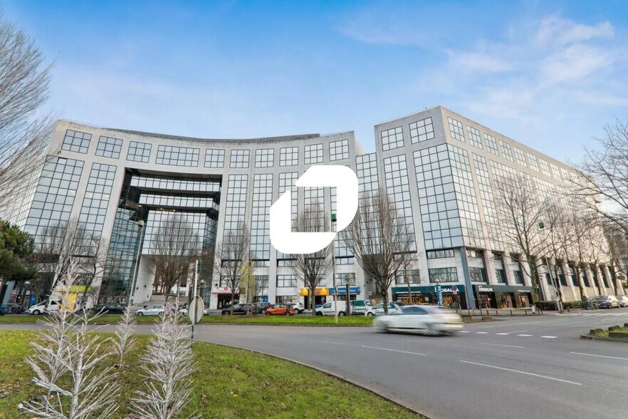 Bureau dans Noisy-le-Grand à louer - Photo du bâtiment - Image 1 de 1