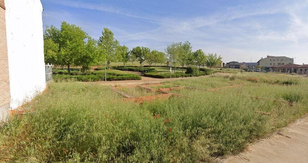 Calle de Mariana Pineda, 8, Aldeatejada, Salamanca for lease - Building Photo - Image 3 of 5