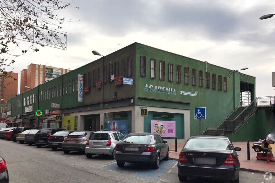 Calle Entrepeñas, 4, Alcalá de Henares, Madrid for lease - Building Photo - Image 3 of 3
